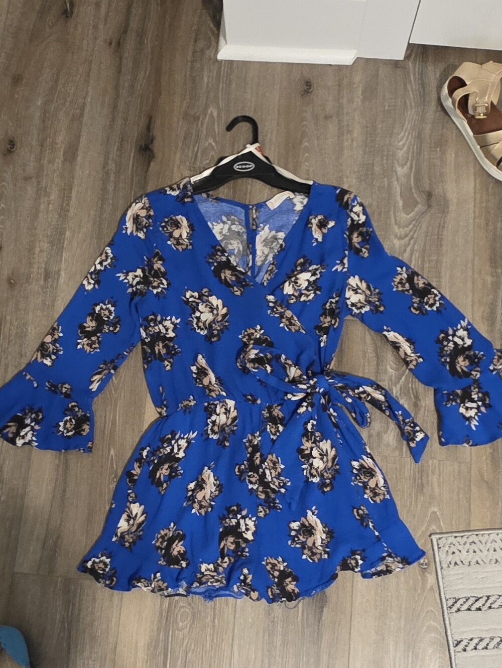 Altar'd State Royal Blue Floral Wrap Mini Dressulter. Size MEDIUM